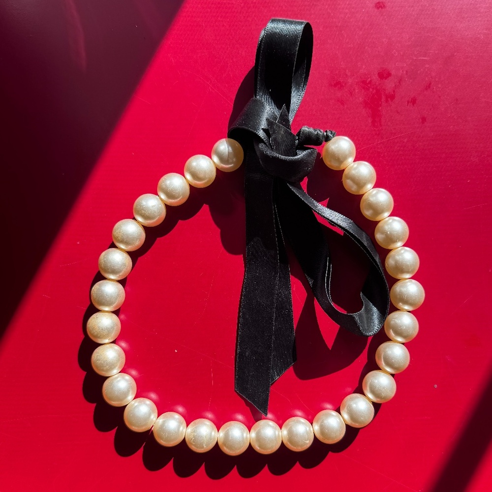 Vintage Faux Pearl Necklace with Black Scalloped Ribbon Tie - Y2K Fashion
